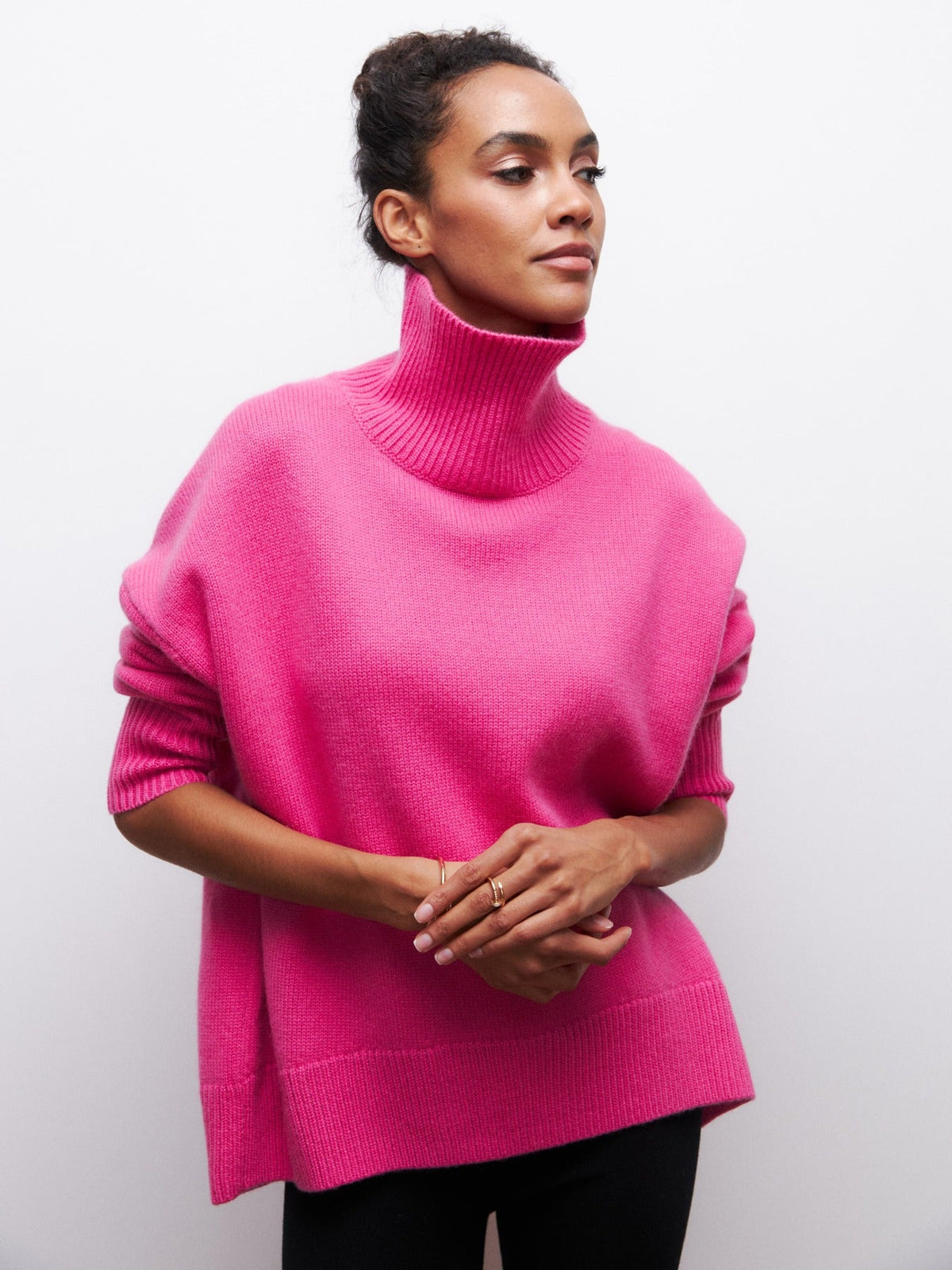 Pulover damă oversized cu guler înalt și mâneci lungi - 1 - Modariox