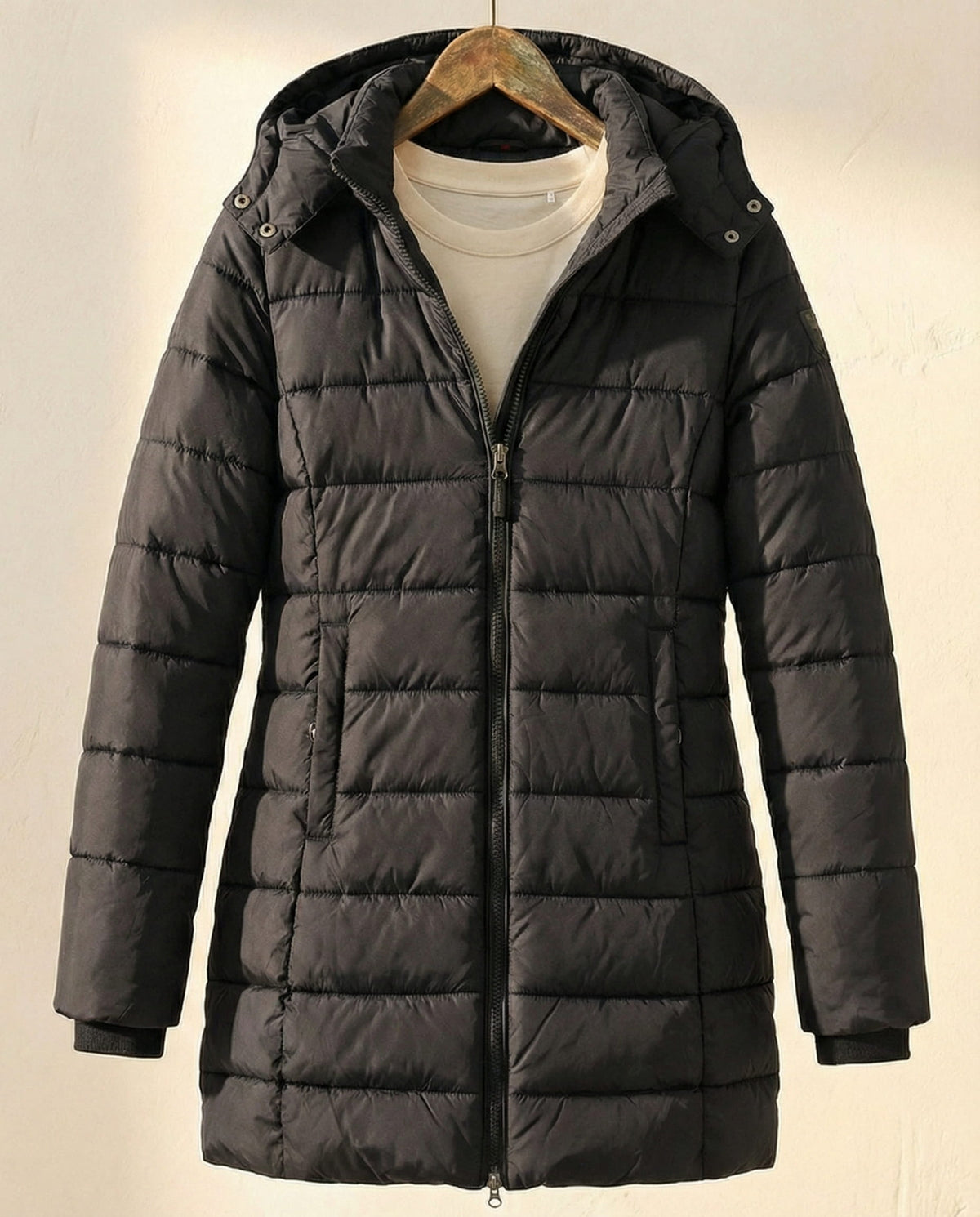 Jachetă Puffer pentru Femei cu Glugă și Croială Elegantă - 6 - Modariox