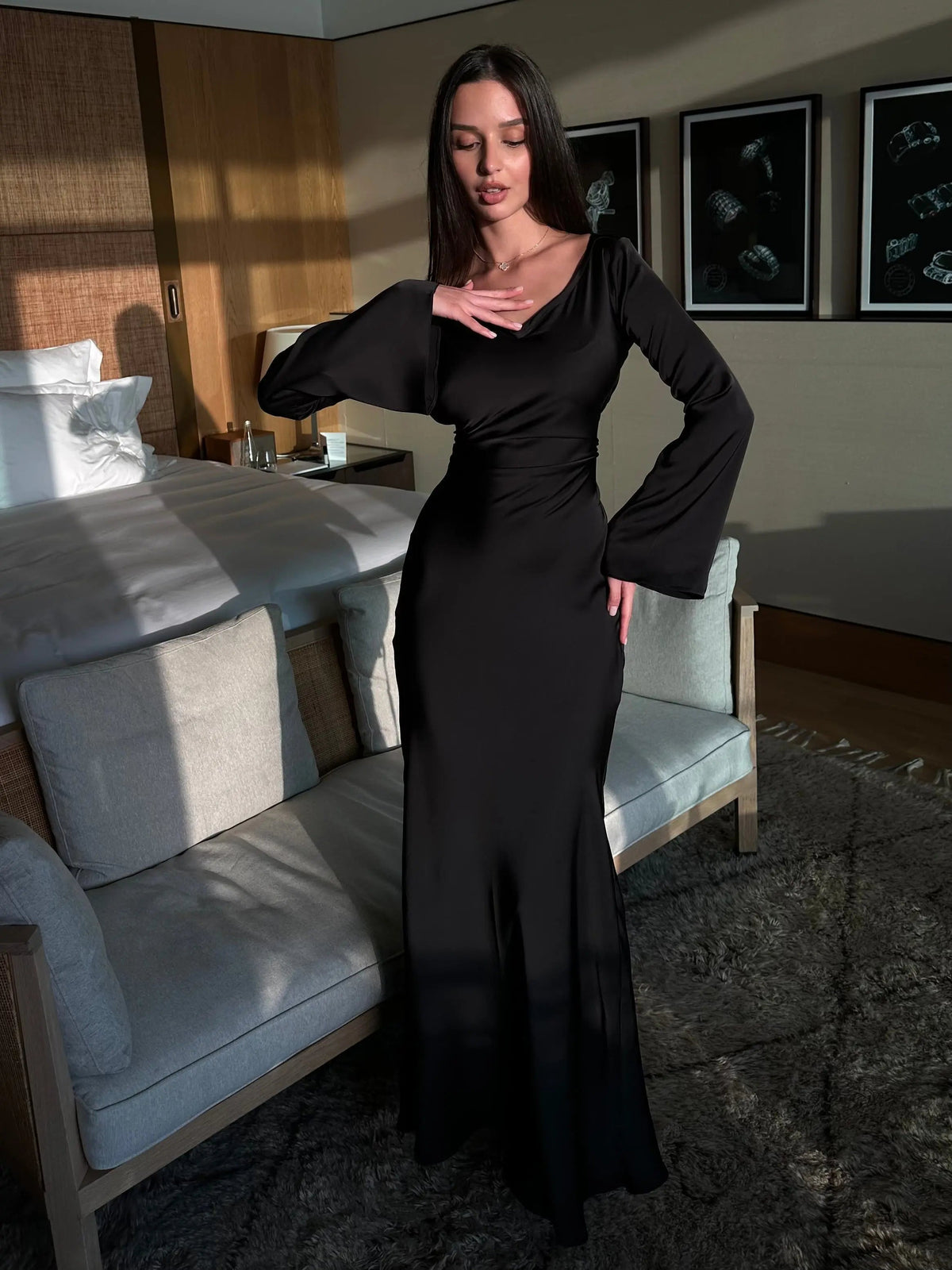 Rochie Maxi de Damă cu Mâneci Flare și Croială Fluidă | M&R - 11 - Modariox