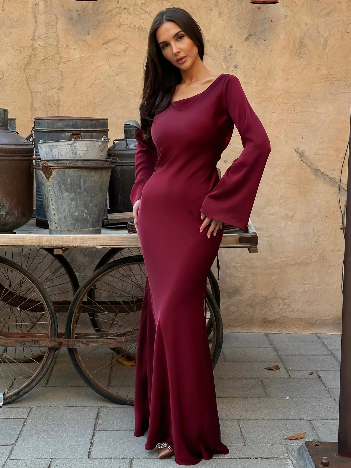 Rochie Maxi de Damă cu Mâneci Flare și Croială Fluidă | M&R - 10 - Modariox